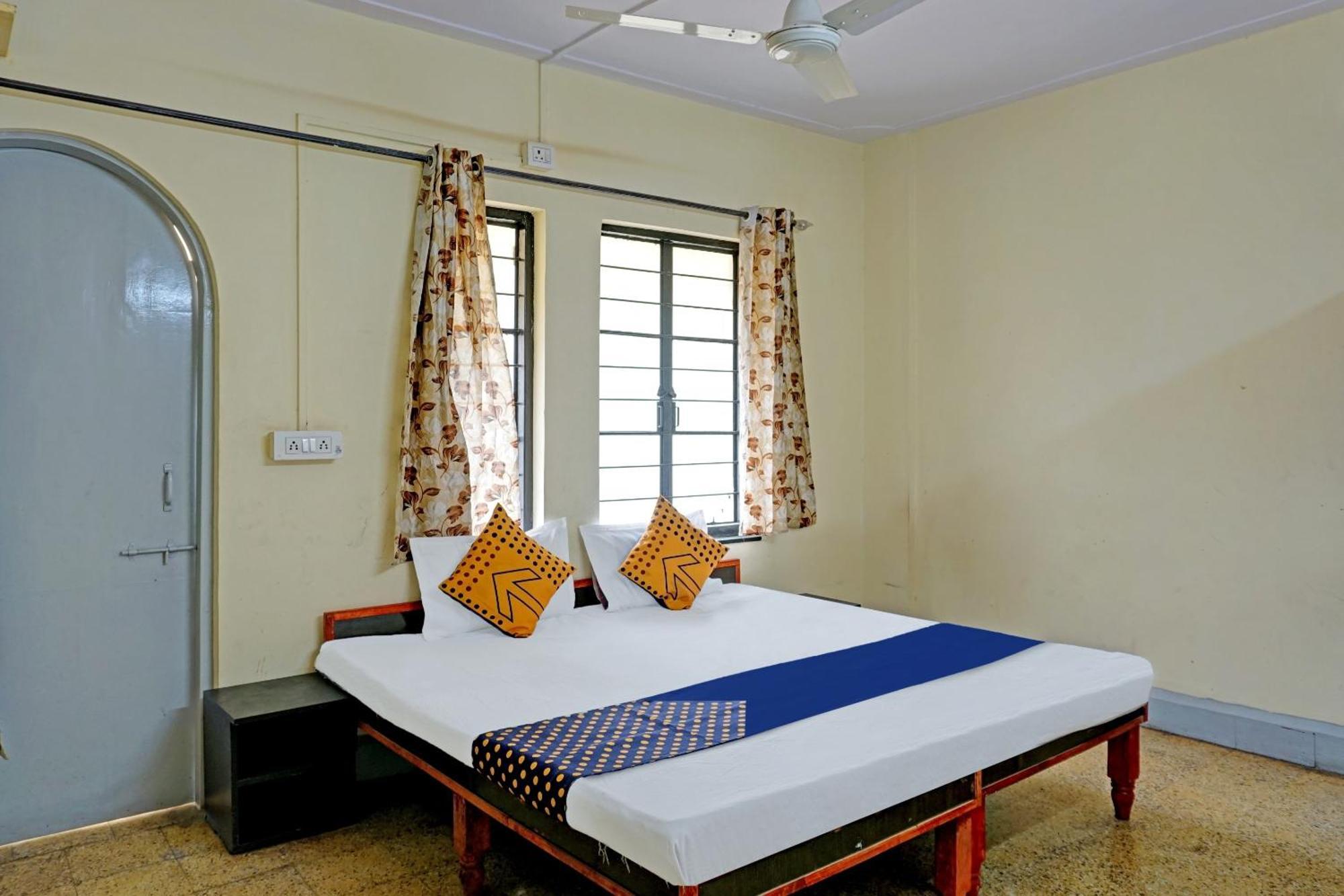 Spot On Hotel Prakash Residency, Near Hanuman Gym Ajmera Colony, Pimpri Kültér fotó