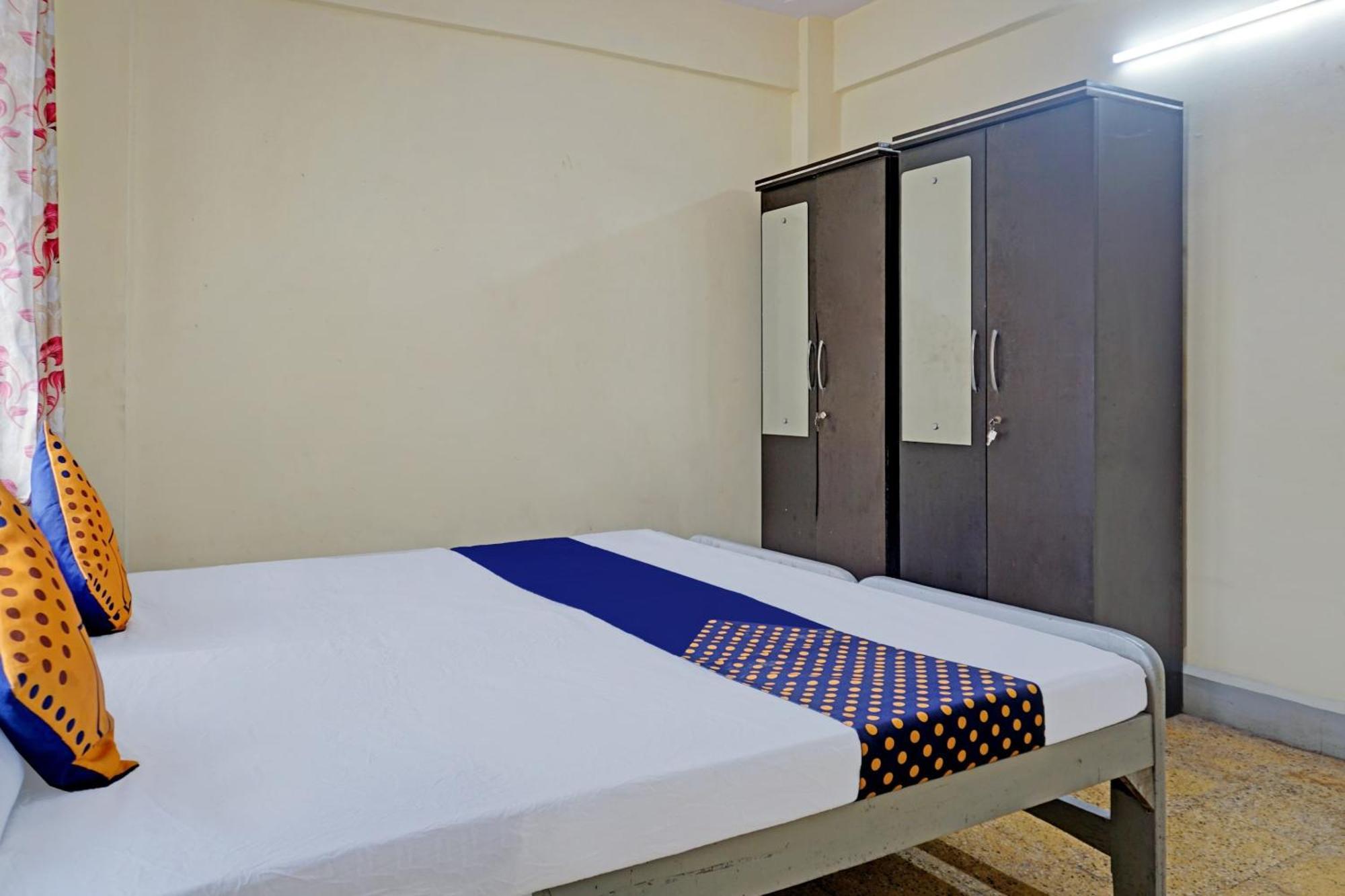 Spot On Hotel Prakash Residency, Near Hanuman Gym Ajmera Colony, Pimpri Kültér fotó
